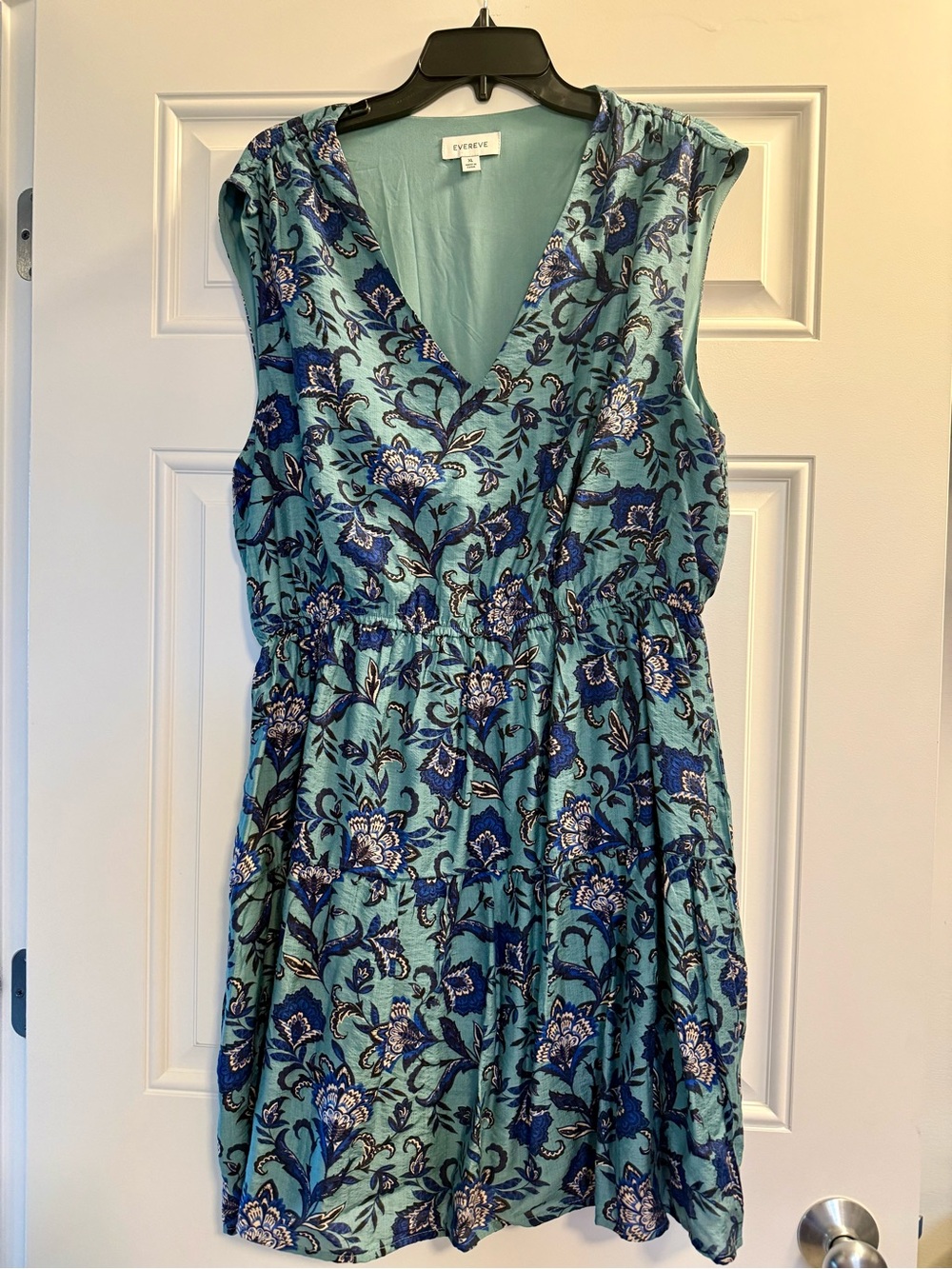 Evereve Teal and Navy Floral V-Neck Sleeveless Mini Dress